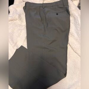 Men’s size 34x30 gray Haggar dress pants.  Perfect